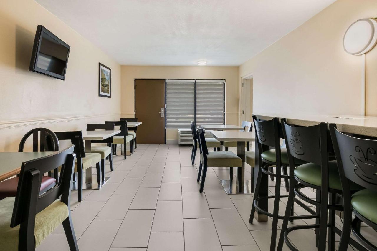 Quality Inn & Suites Mt Chalet Clayton Exteriör bild